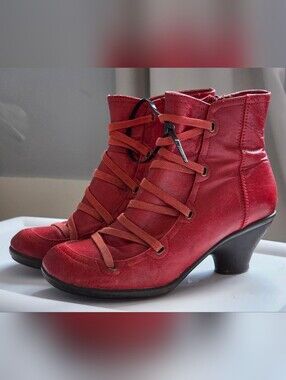 Miz Mooz Red Leather Victorian Inspired Claudia Ankle Boots Sz 36(5.5-6)